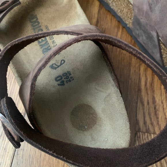 Birkenstock size 9 Yara oiled leather. - Picture 4 of 5